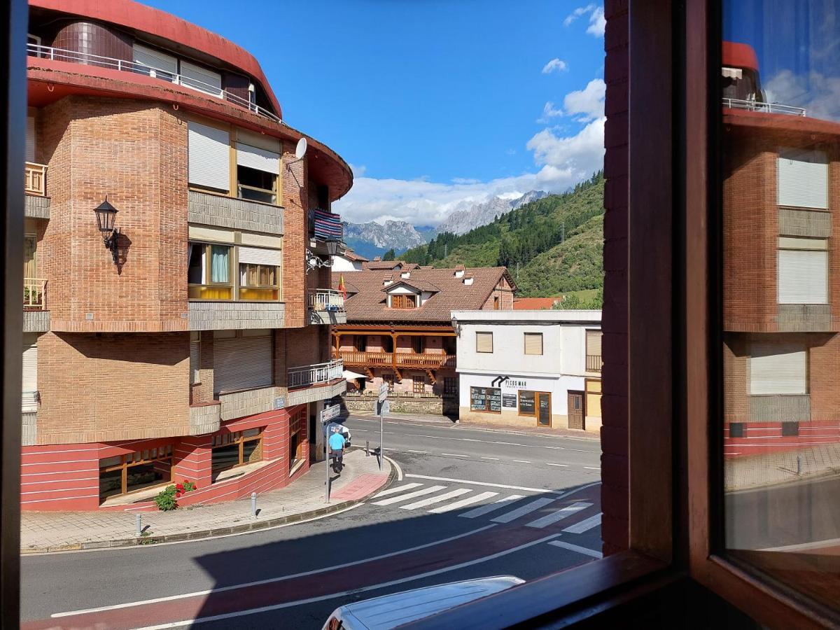 Hosteria Picos De Europa Potes Exterior foto