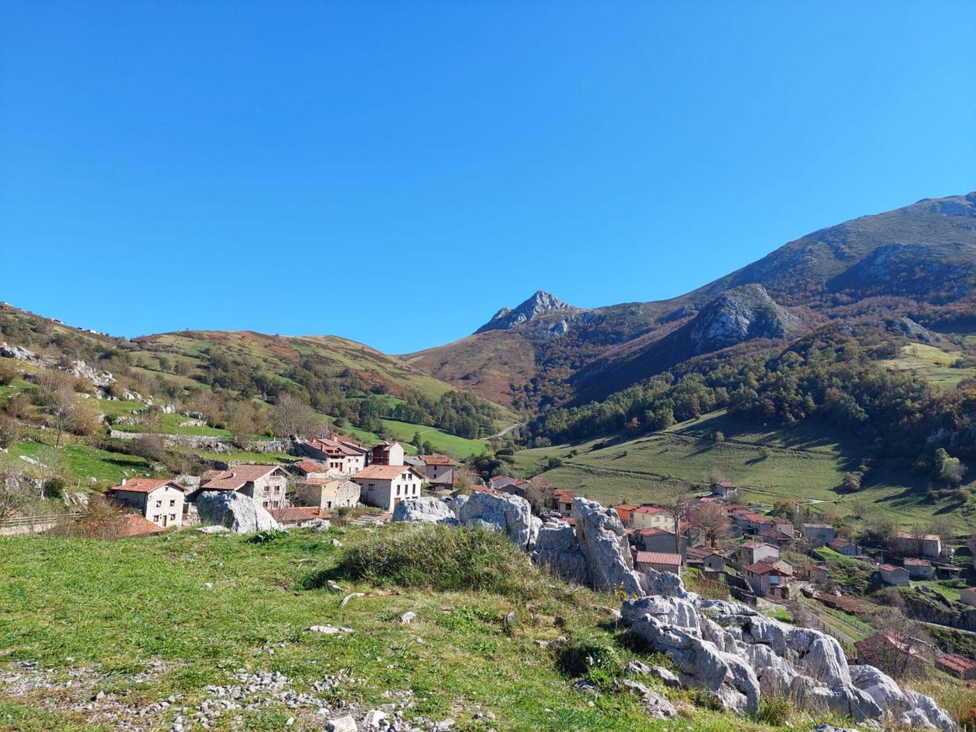 Hosteria Picos De Europa Potes Exterior foto